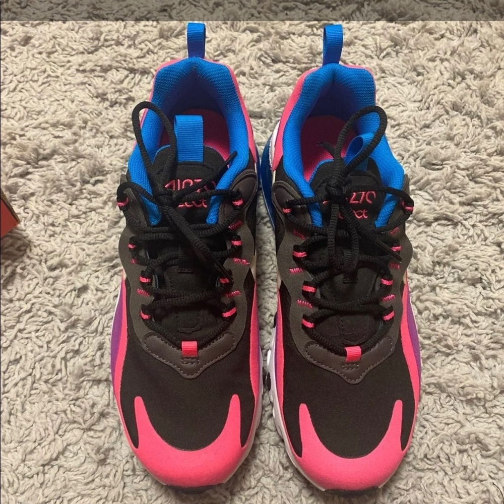 Nike air Max 270’s react